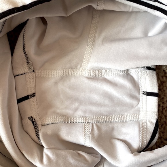 Fleo shorts - Picture 3 of 4